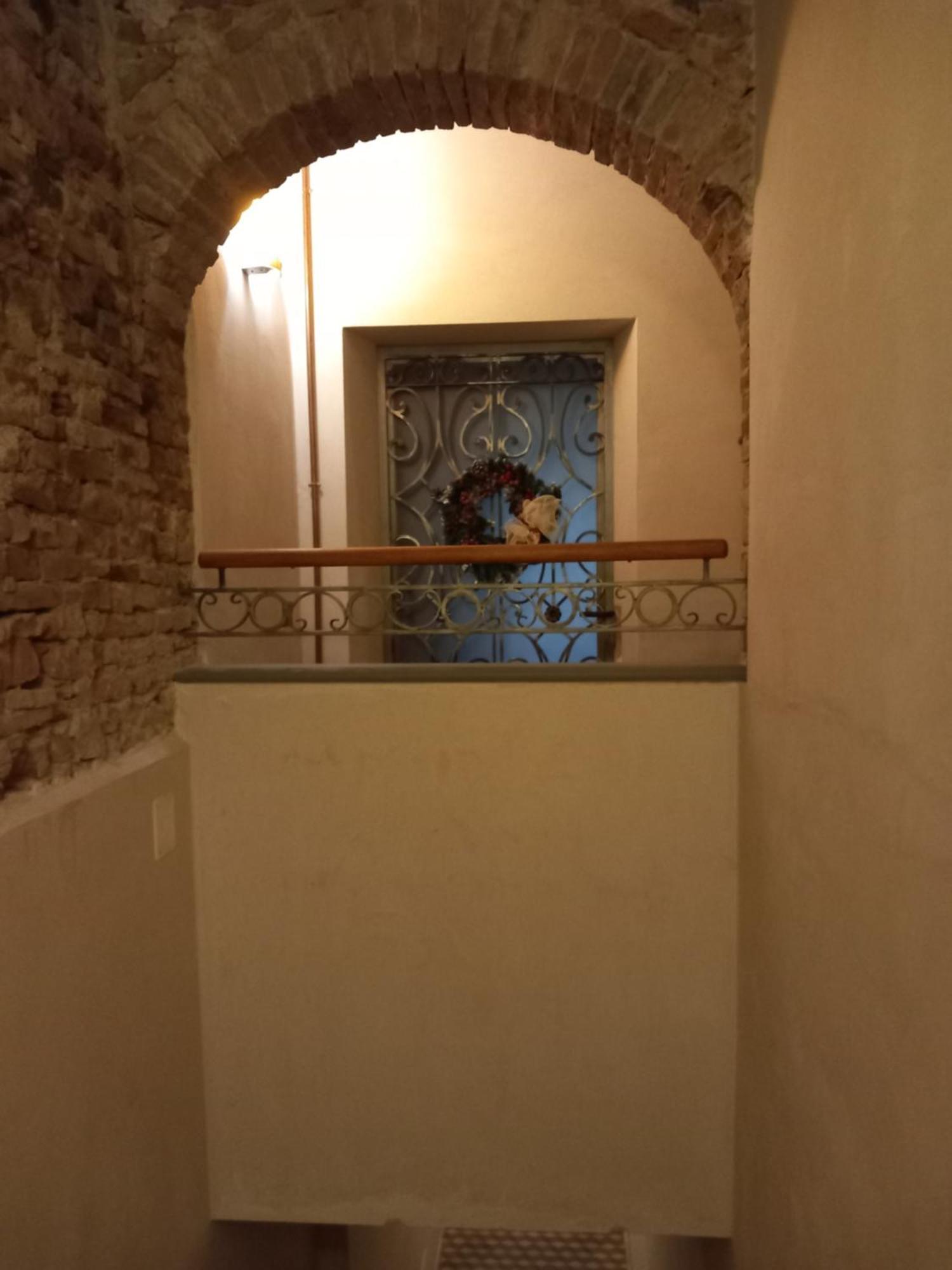 Casa Clery, Stile Toscano, Vicino A Firenze モンテルーポ・フィオレンティーノ エクステリア 写真